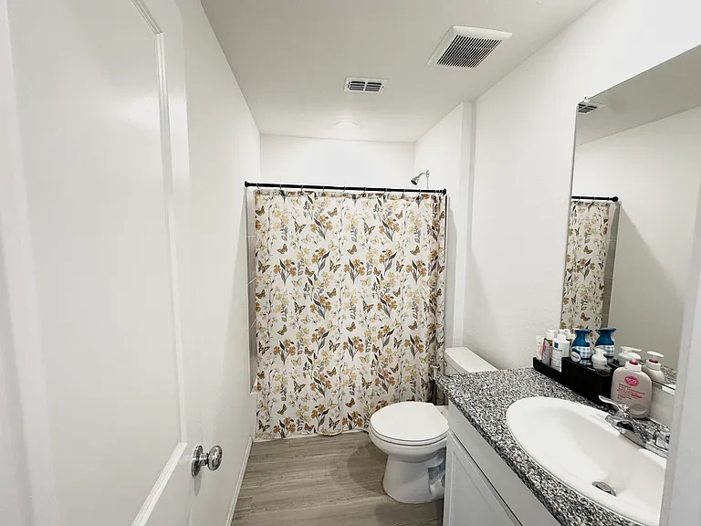 4152 Silverstein St — Photo 12