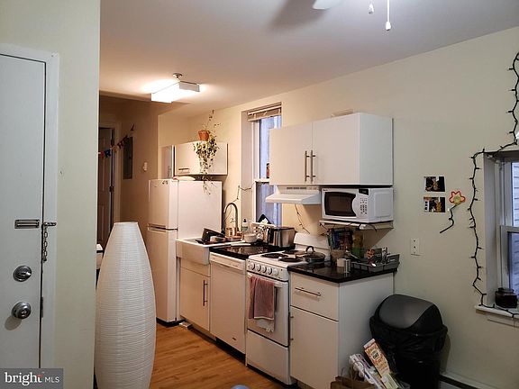 3rd image of 1804 N Bouvier St #2