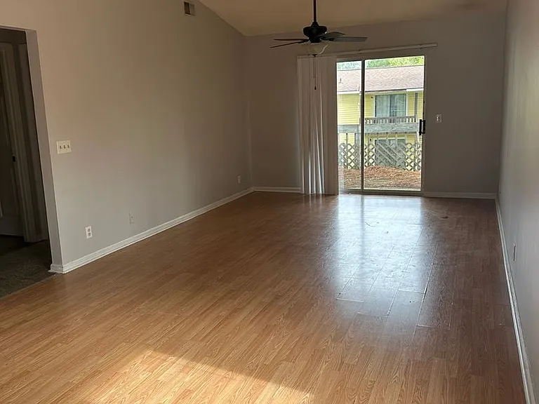 910 Brett Dr #82 — Photo 6