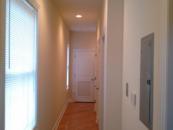 3rd image of 2334 N Greenview Ave #T2k