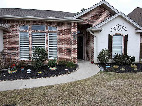 2nd image of 110 Parkway Oaks Dr