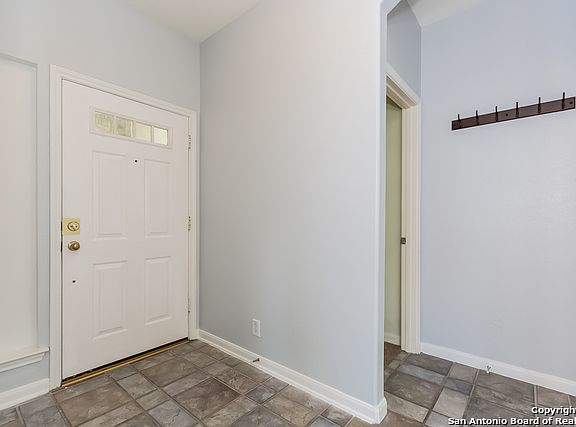 3rd image of 13631 Auburn Oaks