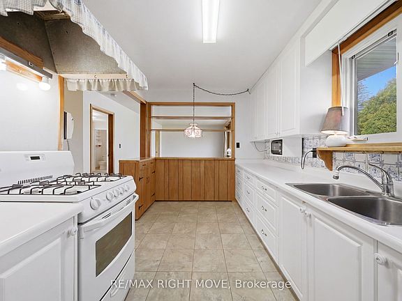 3rd image of 23 A George St