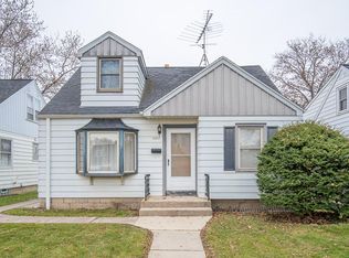 3267 N 91st St, Milwaukee, WI 53222