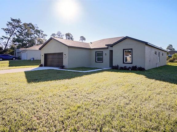 2nd image of 2570 SW 156TH LANE ROAD