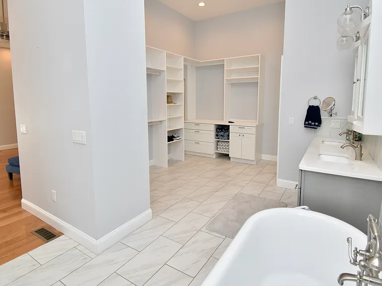 210 High St — Photo 18