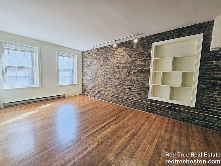 88 W Cedar St #4 — Photo 1