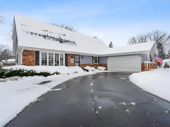 6433 S 121st STREET, Franklin, WI 53132
