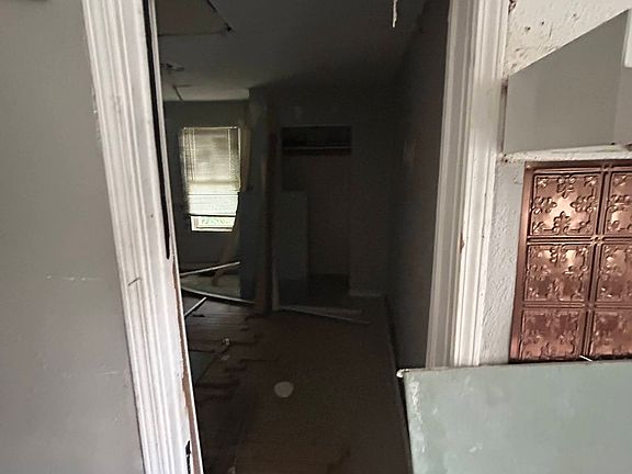 5th image of 7205 Calvin Ave
