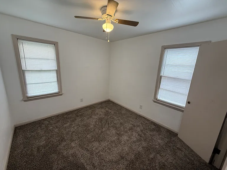 1009 S Wells St — Photo 7