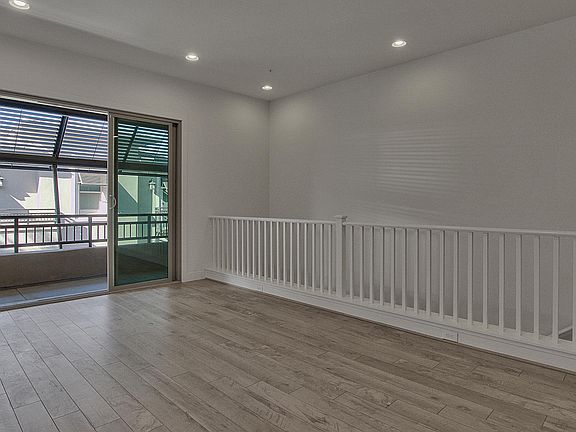 4th image of 6565 E Thomas Rd Unit 1120