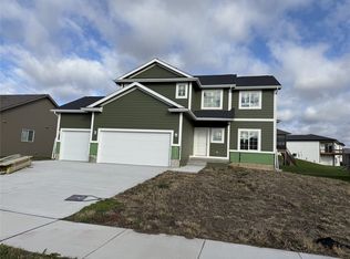 813 NE 21st St, Grimes, IA 50111