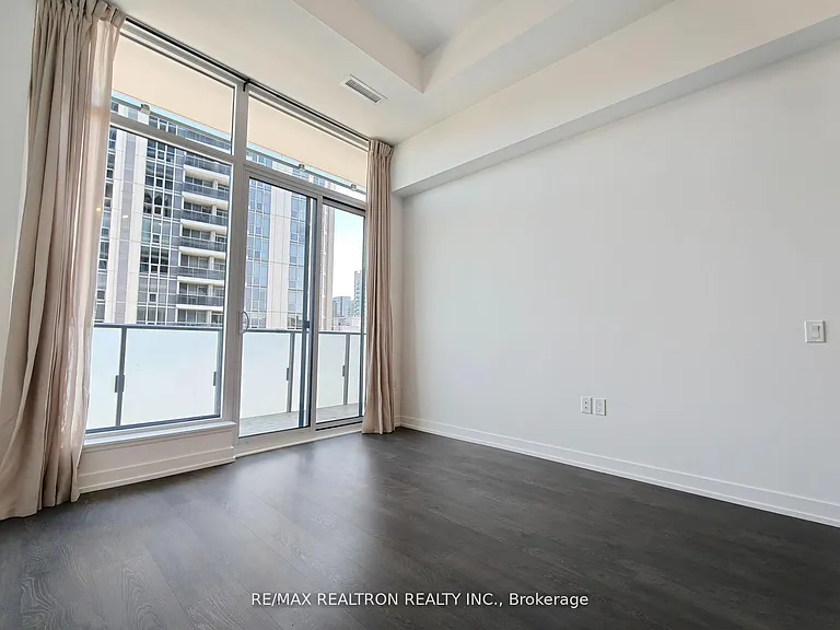 8 Olympic Garden Dr #911 — Photo 10