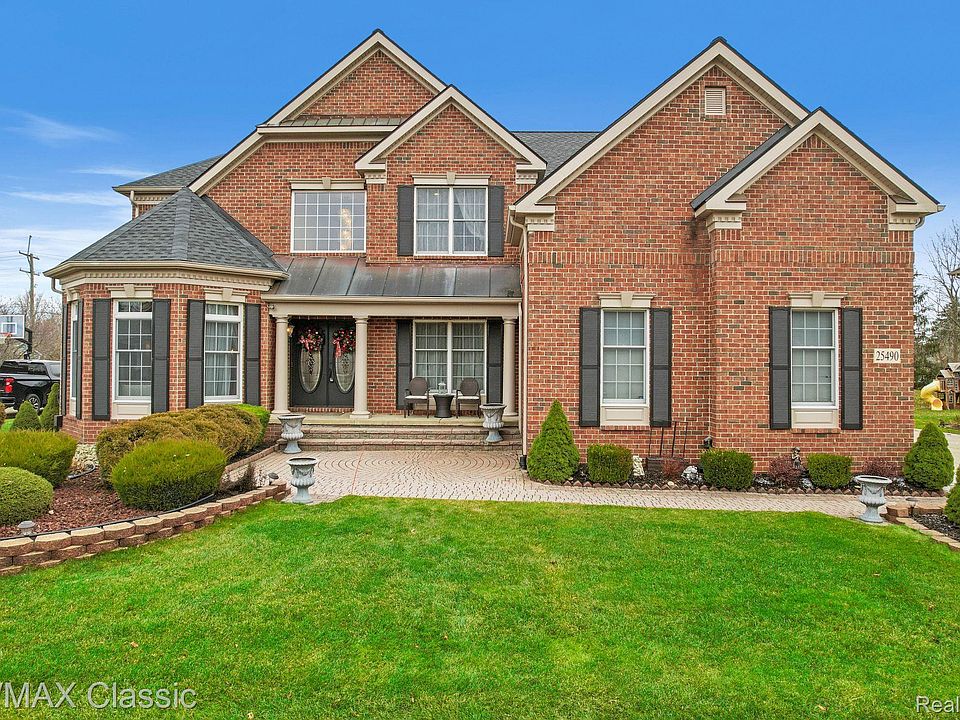 1st image of 25490 Dogwood Ln