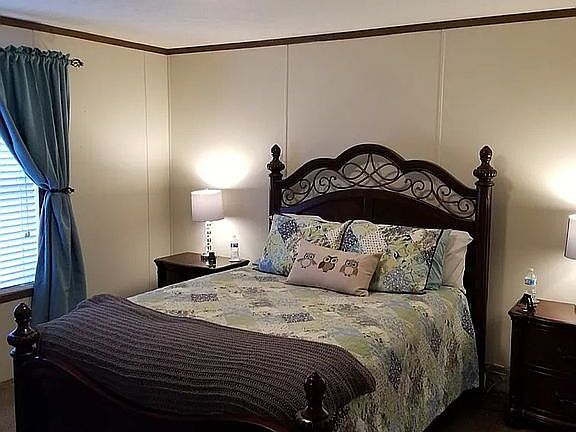 4th image of 6933 Boston Dr