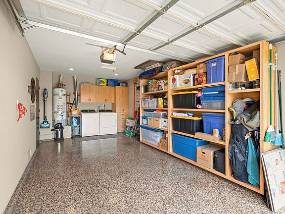 3rd image of 72600 Moonridge Ln