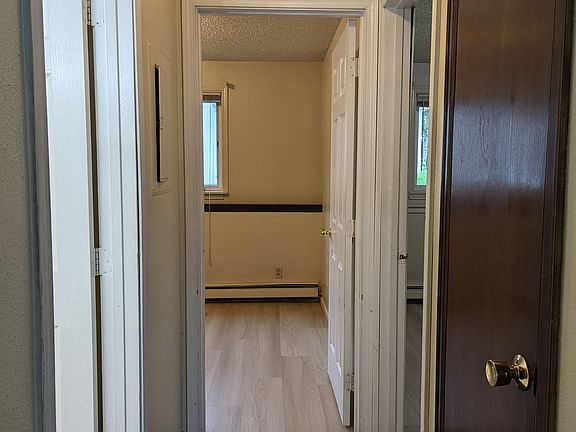 3rd image of 1323 23rd Ave #3