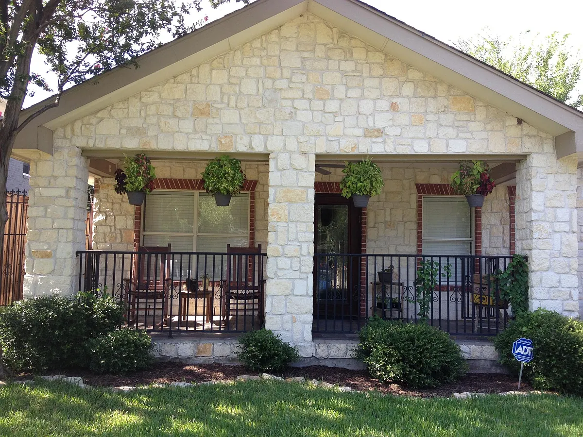 Building Photo - 6019 Richmond Ave #75206