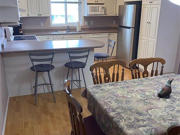 4th image of UNIT 203-314 Nelson ROAD