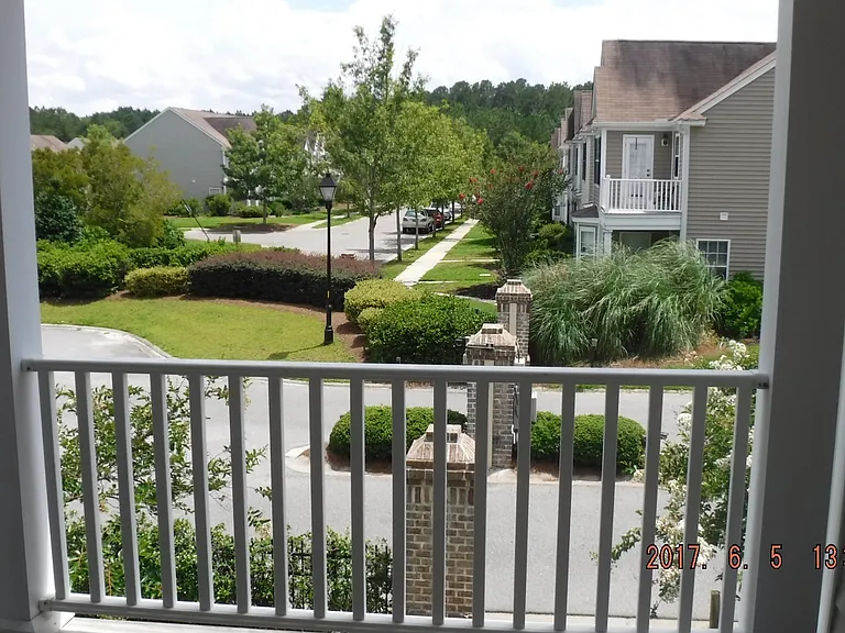 110 University Pkwy — Photo 8