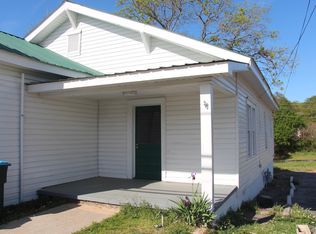 824 S Broad St, Commerce, GA 30529