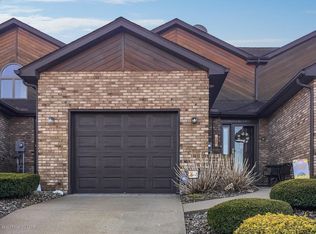 56 Country Rd, Shavertown, PA 18708