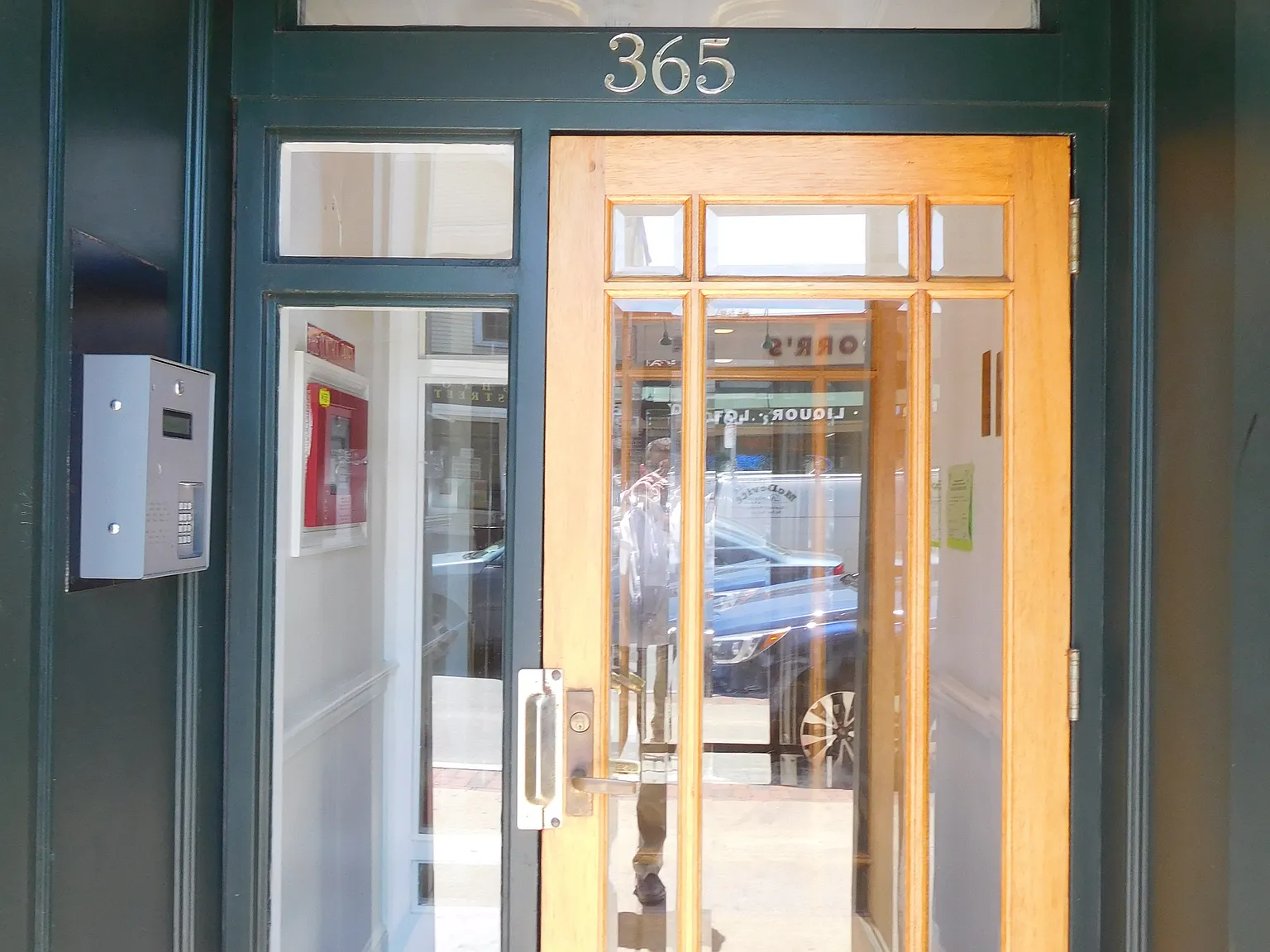 365 Washington St — Photo 2