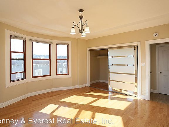 4th image of 494 27th Ave #8364373
