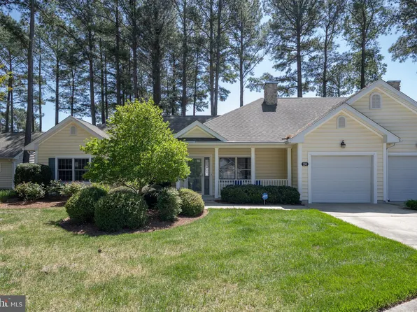 20 Dewberry Dr #102, Georgetown, DE 19947