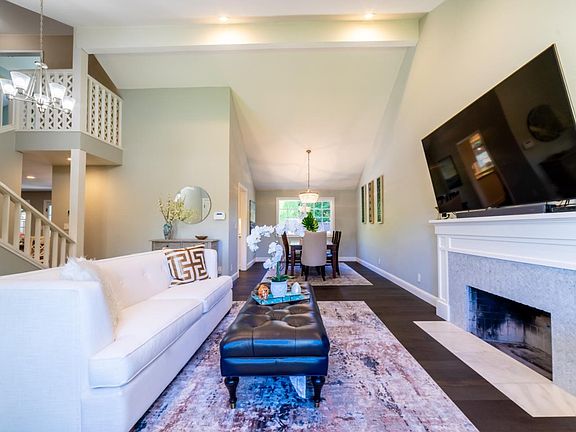 4th image of 1031 Edenbury Ln