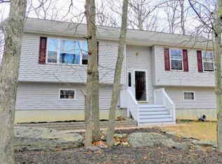 432 Hyland Dr, East Stroudsburg, PA
