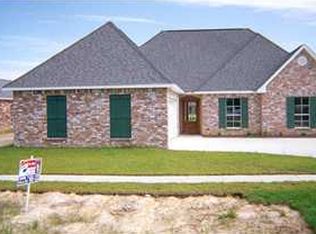 12473 Deerfield Dr, Walker, LA 70785