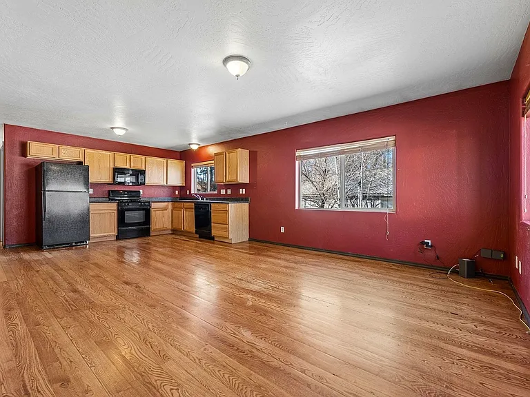 Meadowbrook Dr — Photo 3