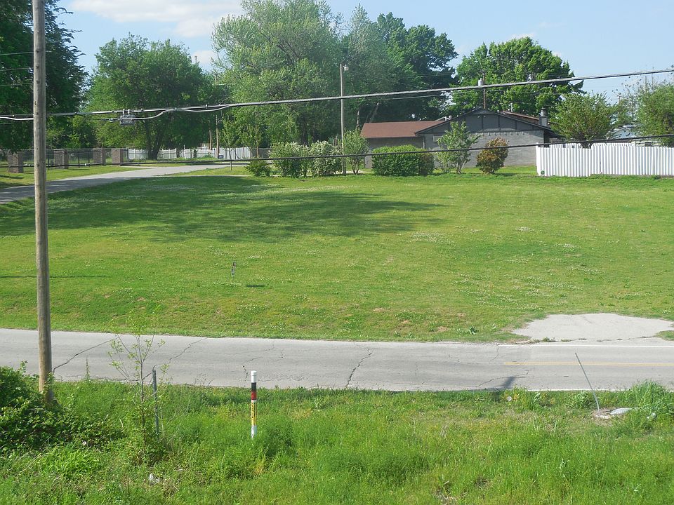 2nd image of 517 N 39th West Ave