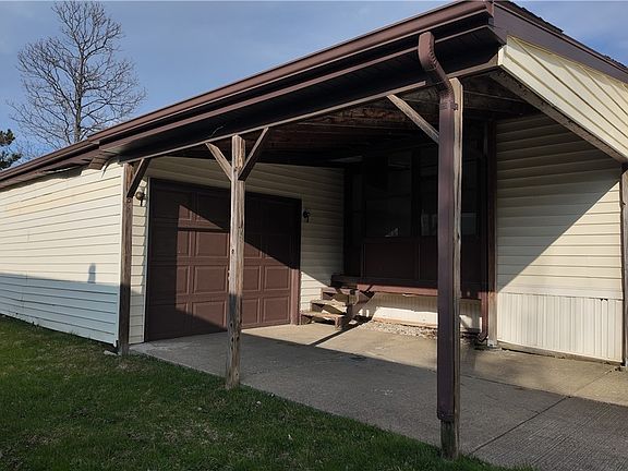 2nd image of 13 Rippleway Dr #197