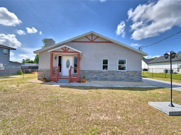 208 Center St, Auburndale, FL 33823