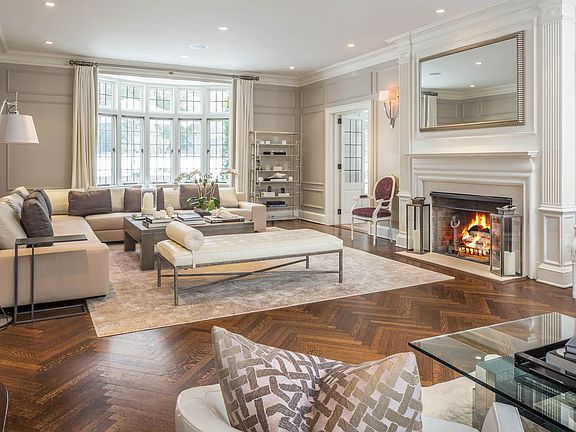 5th image of 5 Hampshire Cir