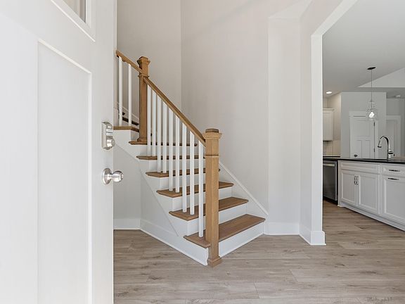 4th image of 110 Doya Ct