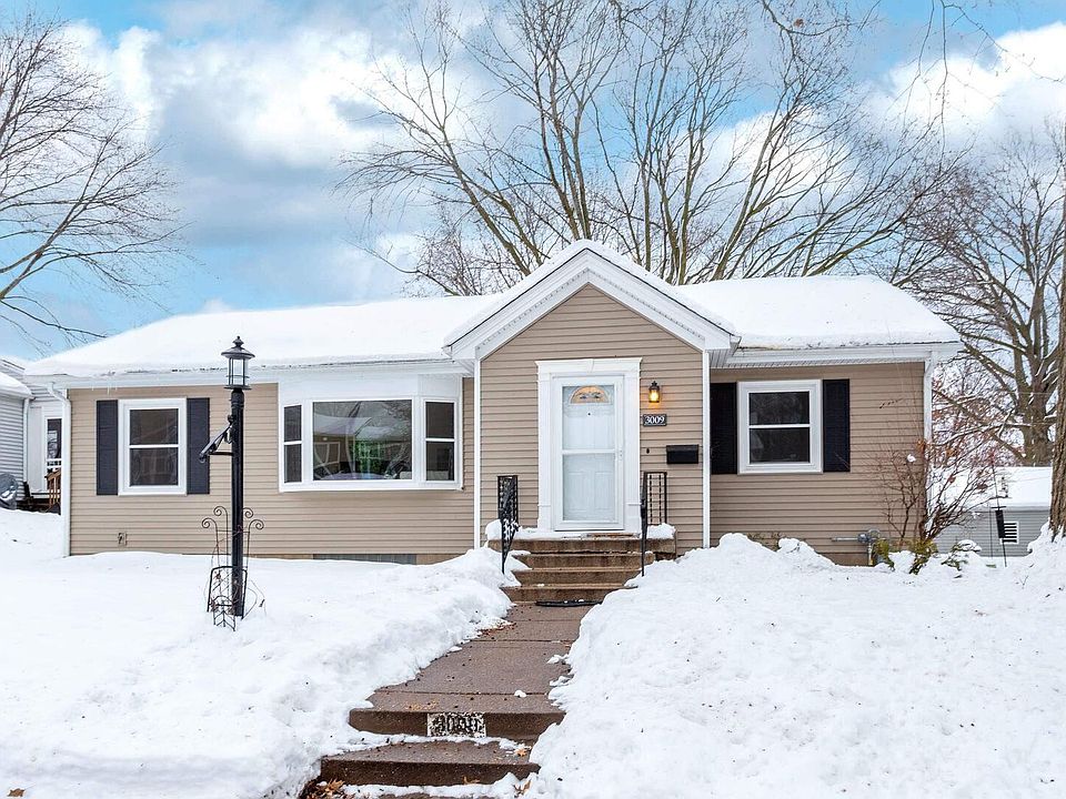 1st image of 3009 Carey Ave