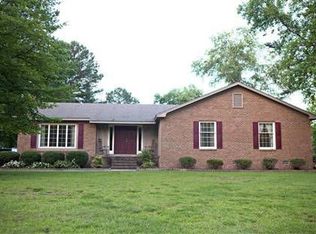 4201 Cricklewood St, Lumberton, NC 28358