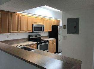 8580 SW 212th St APT 307, Cutler Bay, FL 33189