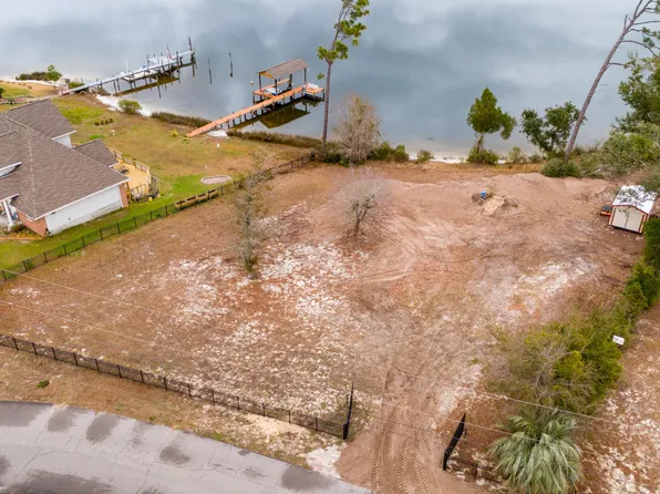 7043 Hugh Dr, Panama City, FL 32404