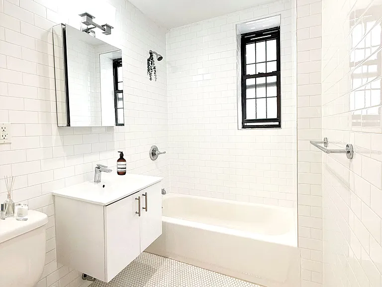 1075 Greene Ave #218 — Photo 6