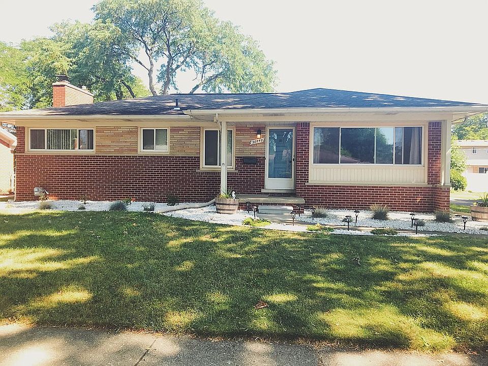 1st image of 30242 Bentley St