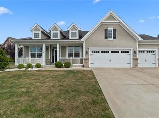 1700 Wellington Woods Dr, Eureka, MO 63025