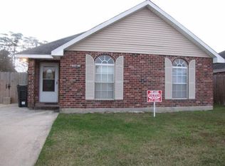6402 Kuebel Dr, New Orleans, LA 70126