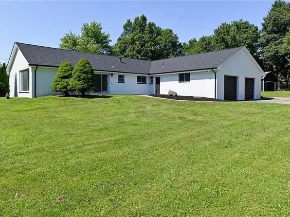 301 Thompson Run Rd, Beaver Falls, PA 15010