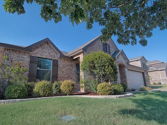 2nd image of 420 Crown Oaks Dr
