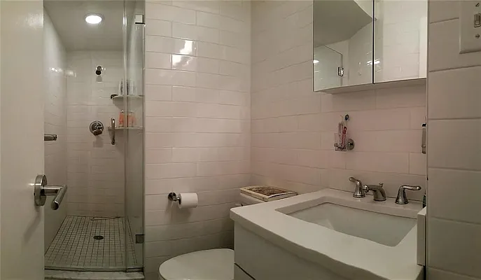 Rented by William Raveis Real Estate | media 10