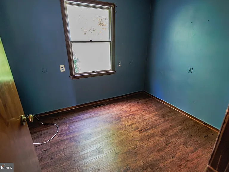 213 Laurel Ave #B — Photo 15